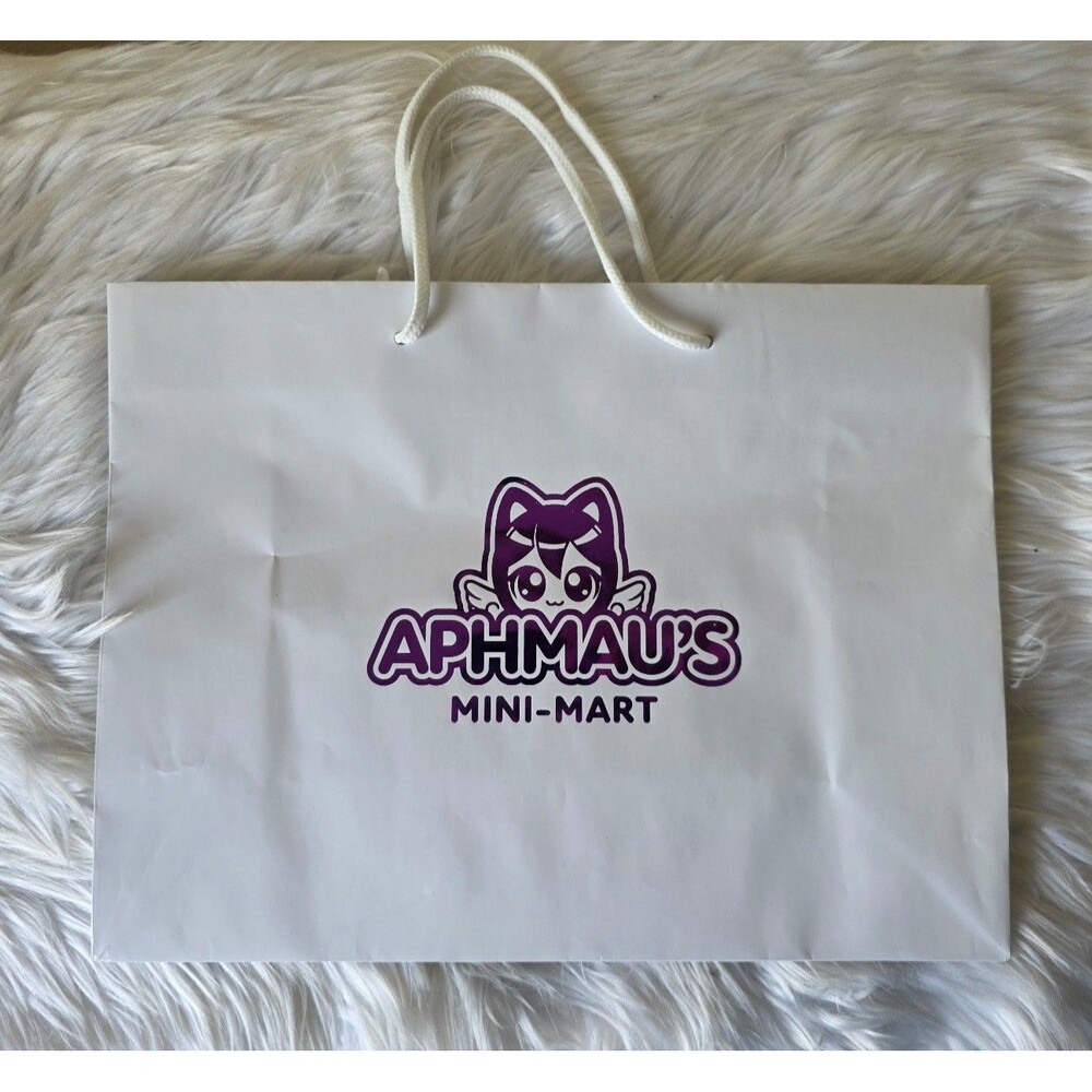 Aphmaus Mini Mart Shopping bag from vidcon 2025